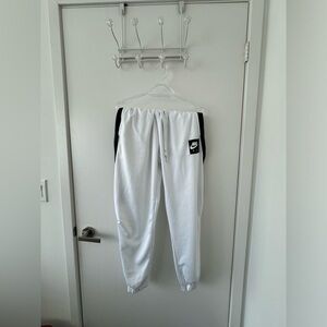 NIKE JOGGERS